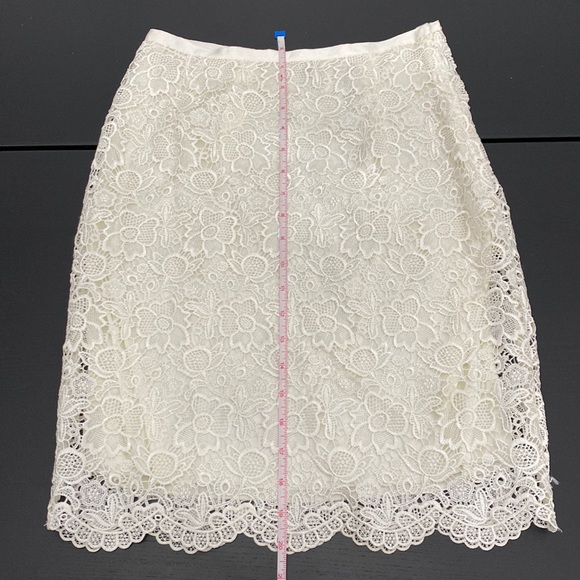 H&M Ladies White Lace Skirt - 4 - Picture 6 of 10